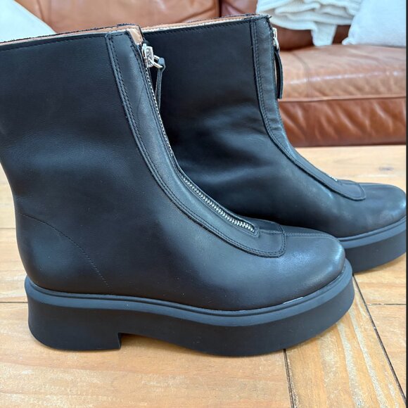 Steve Madden Jones Black Leather Boots - Picture 3 of 6